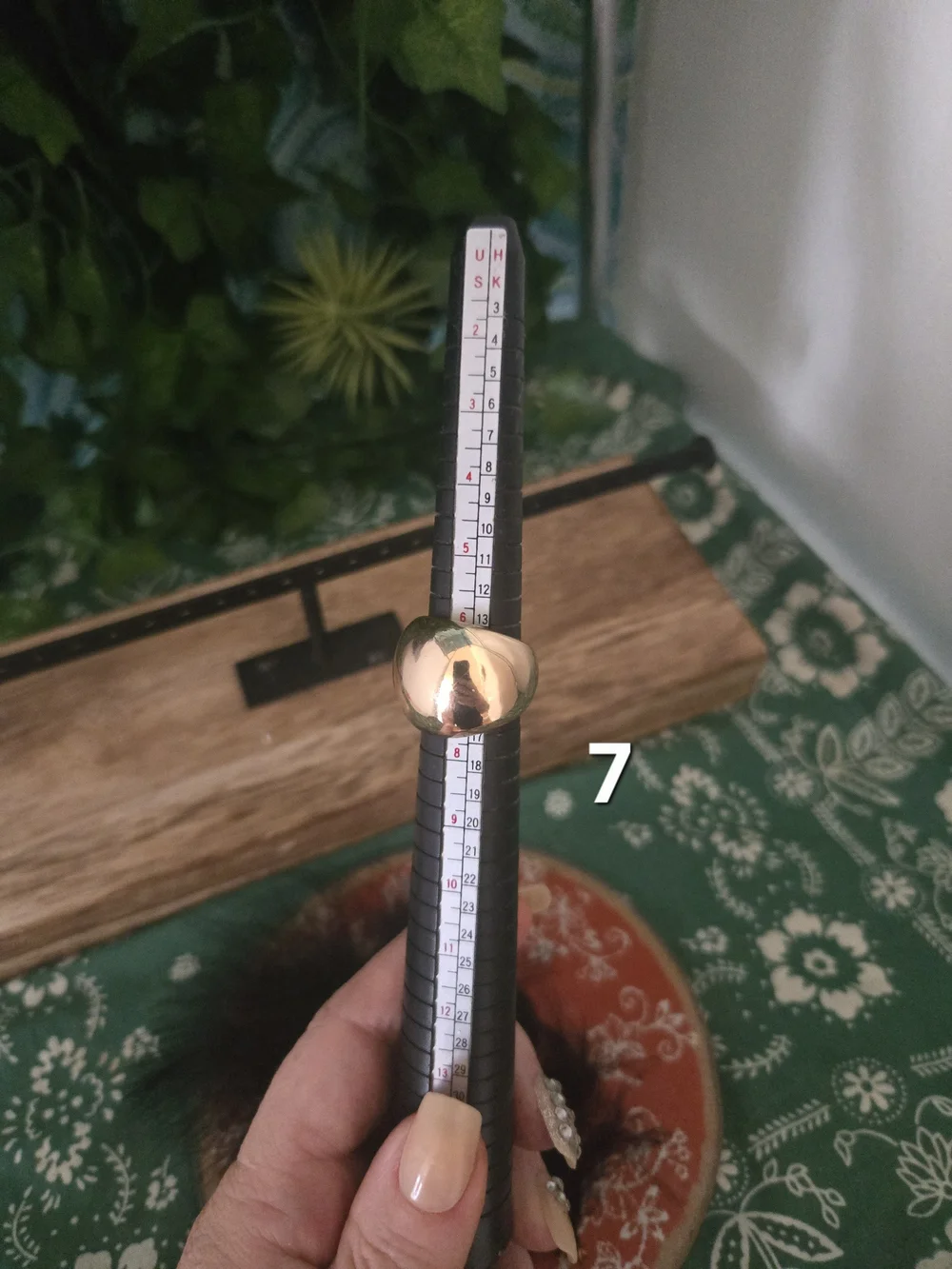 4/$15 Vintage Gold Tone Dome Statement Ring Size 7 Classic Retro
